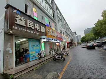 3134濮院汽车站进出口旺铺转让可做轻餐饮
