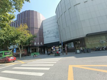 3154嘉兴少年路旁中山东路旺铺出租可做轻餐饮