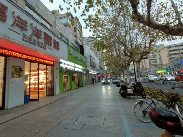 3370海宁时代广厦精装茶叶店转让可空转