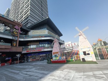 3385海盐吾悦广场儿童乐园旁烘焙小吃店转让