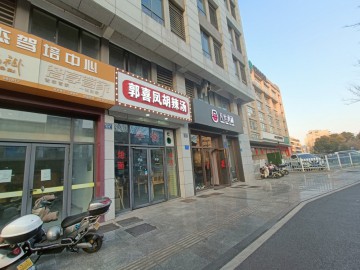 3412平湖城南西路小区门口小吃早餐店2.5万急转让