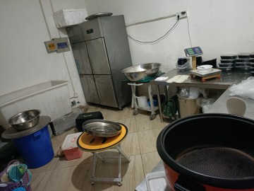 3446嘉兴市区商业街区外卖店转让每天做2千