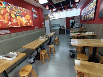 3493嘉兴塘汇万人社区主街小吃餐饮店转让