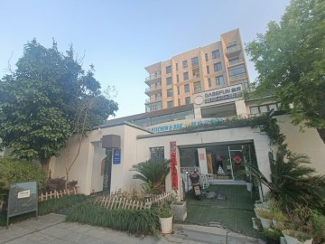 3585余新至真里商业街区咖啡厅转让或承包出租