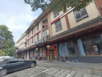 3596精装修870平独栋私房菜餐饮店转让
